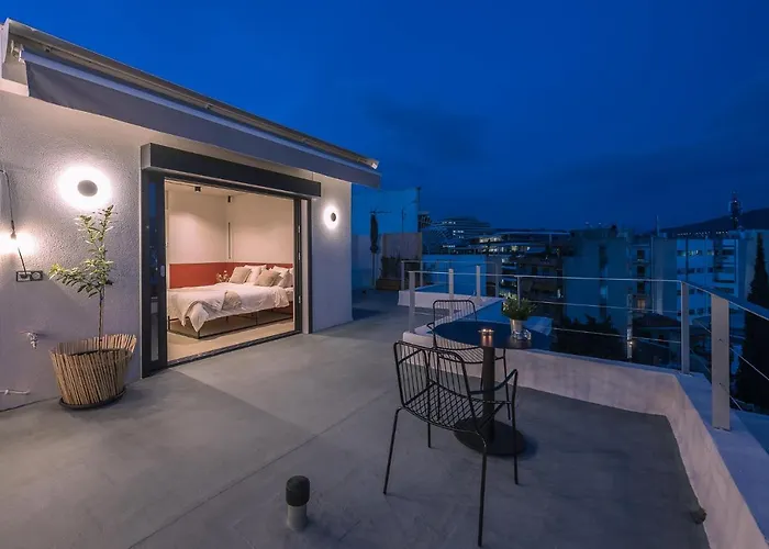City-View Penthouse At Panormou
